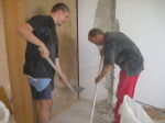 [lang:en]Living-room wall demolation[lang:sk]B�ranie ob�va�kovej prie�ky